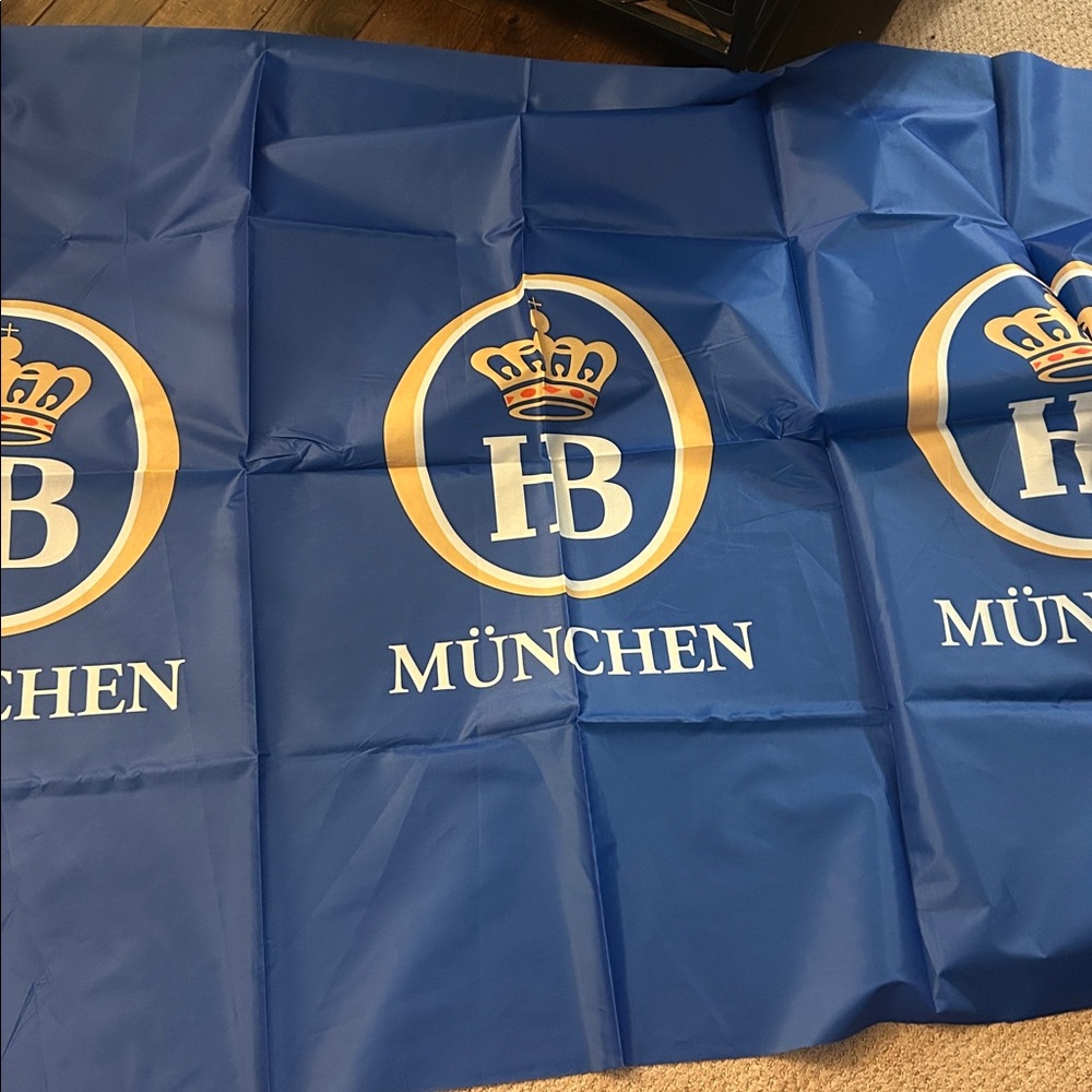 Hofbrau Munchen Munich beer tablecloth Oktoberfest
